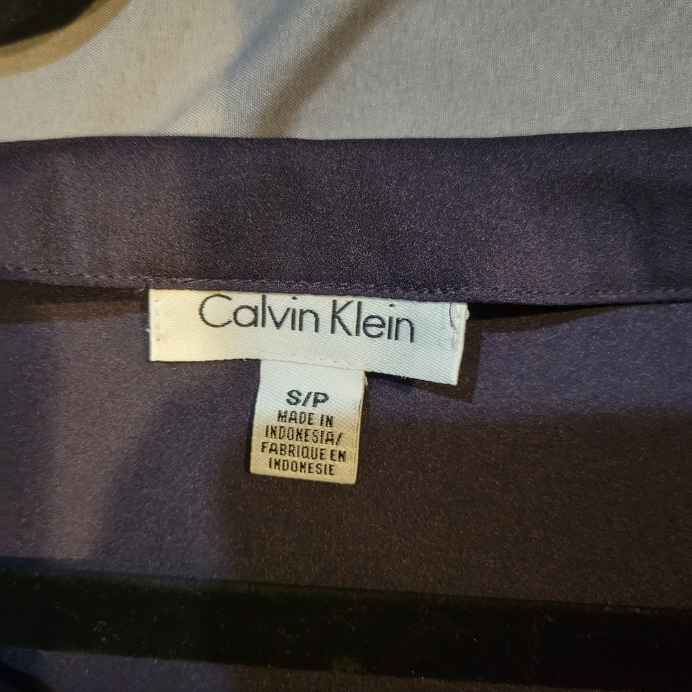 Calvin Klein Ruffle Cap Sleeve Round Neck Black Lightweight Top | Small - Picture 8 of 9